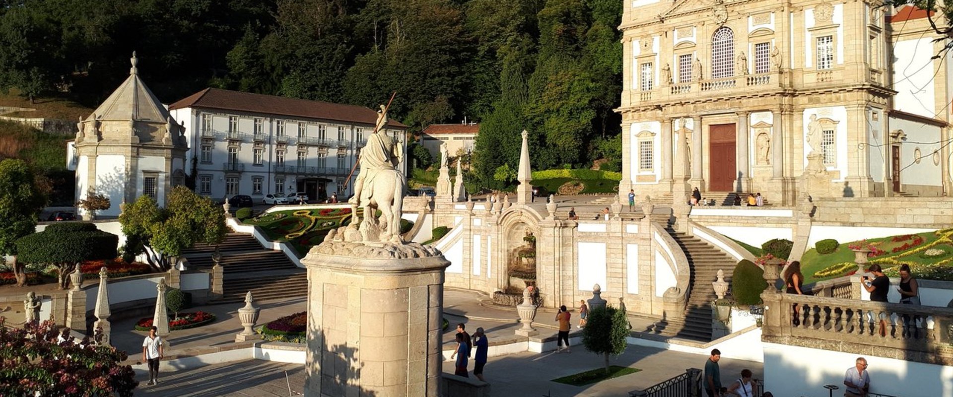 Descobrindo as joias religiosas e turísticas de Braga, Portugal