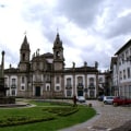 Descobrindo as maravilhas espirituais e culturais de Braga, Portugal
